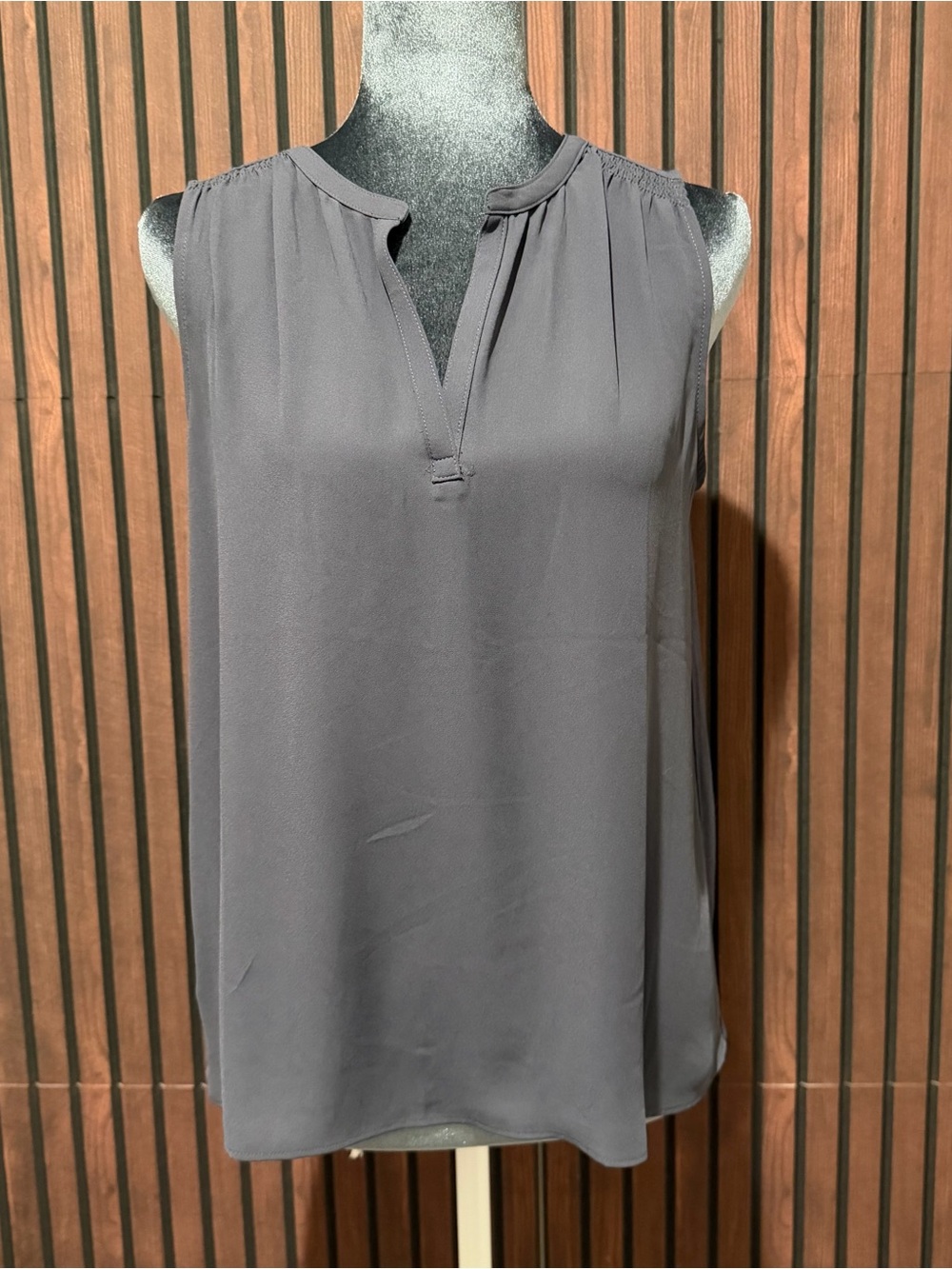 LOFT Mixed Media Split Neck Sleeveless Blouse Gray Size Small